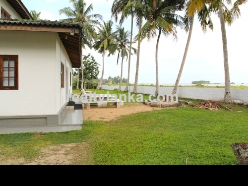 Half an acre of stunning ocean front property