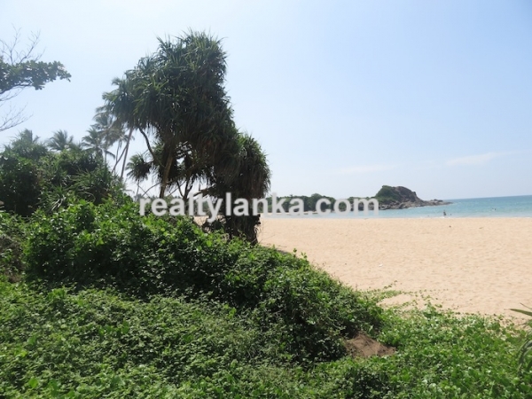 Beachfront property with panoromic view