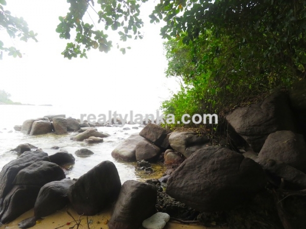 Beachfront 100 Perches Land