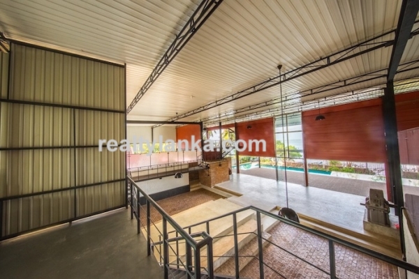 Negambo Boat House