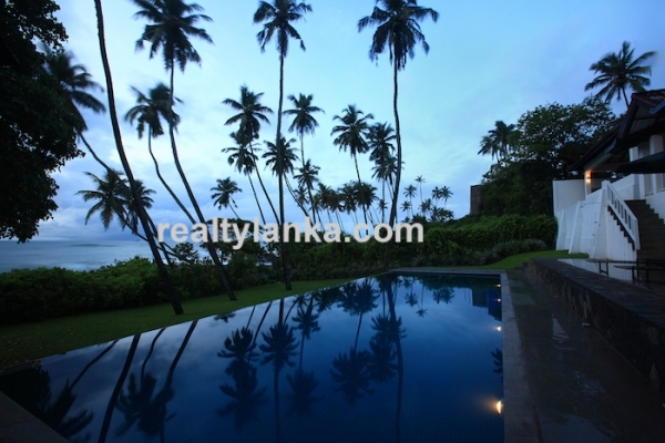 Coco Tangalle