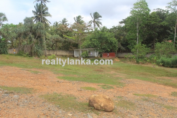 Elevated Beach Property In Dickwella